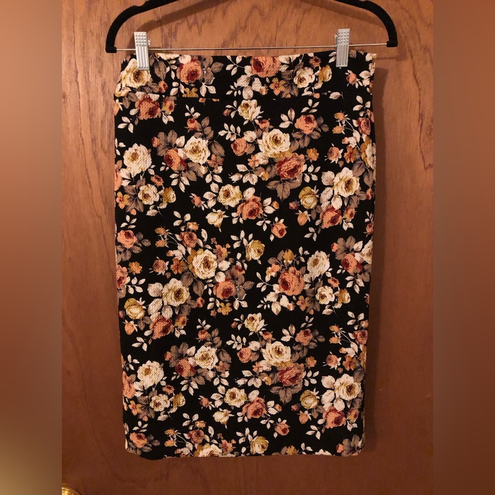 Try This Soft & Stretchy Floral Skirt